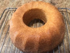Baked yoghurt cake