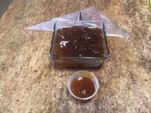 German Tea Biscuits - Mix 1 tbsp apricot jam with a small amount of orange food colouring.